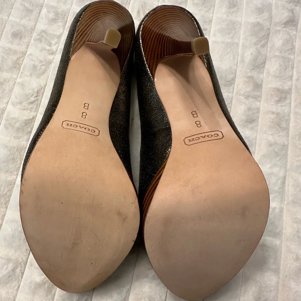 Coach Heels Size 8 - Picture 4 of 10